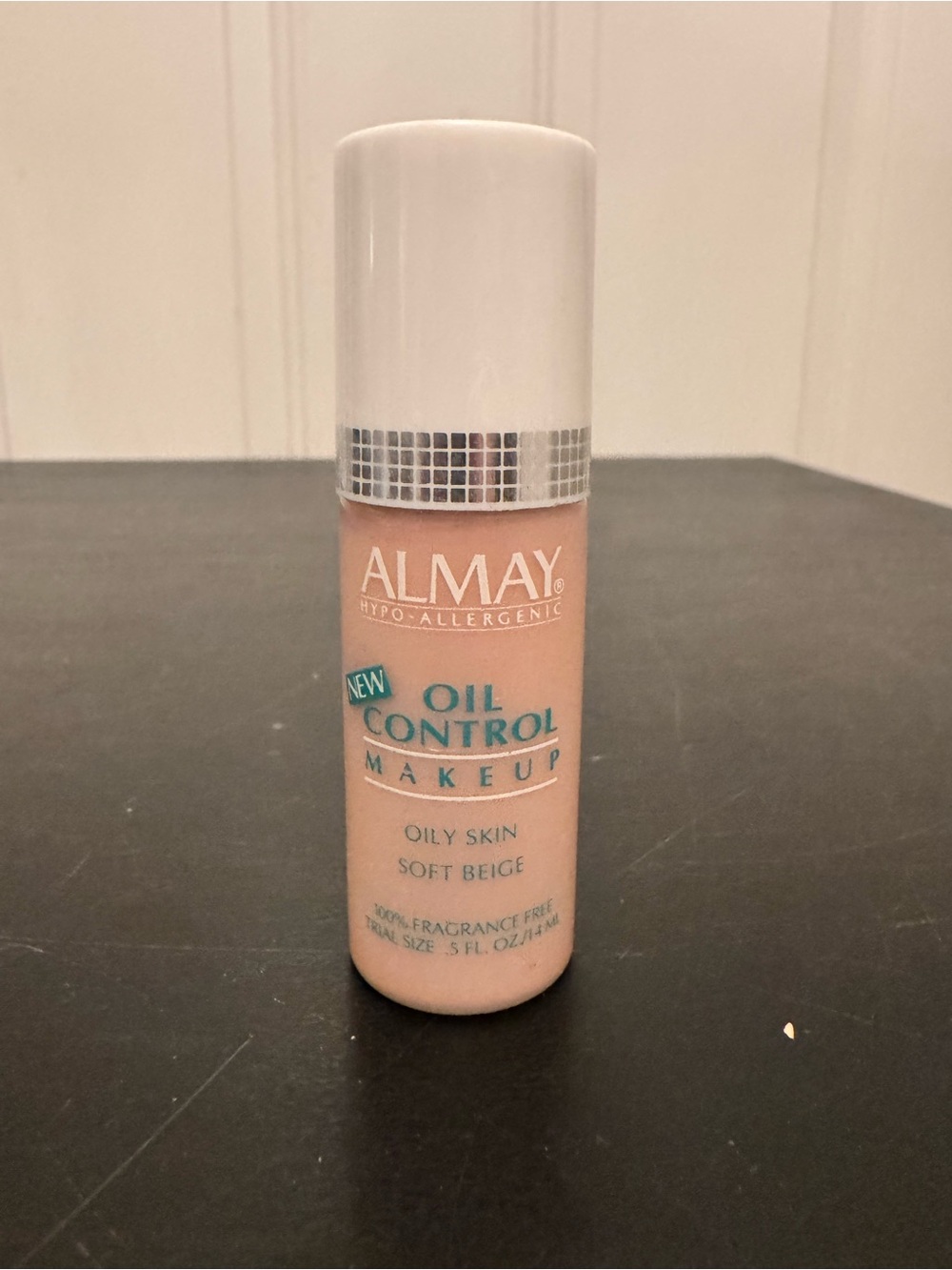 Vintage 1989 Almay Oil Control Liquid Foundation Oily Skin Soft Beige .5oz Trial